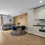 Apartment Praga - Parking, Terrace - By Rentujemy Warsaw