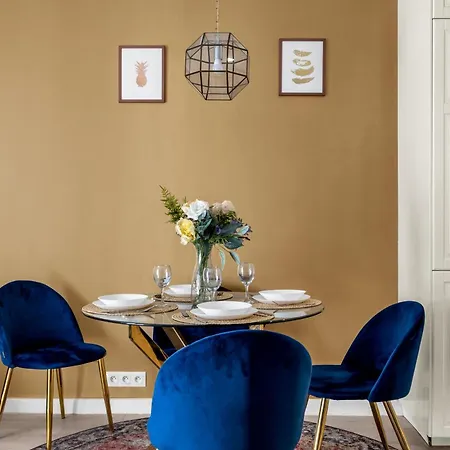 Apartment Praga - Parking, Terrace - By Rentujemy Warsaw