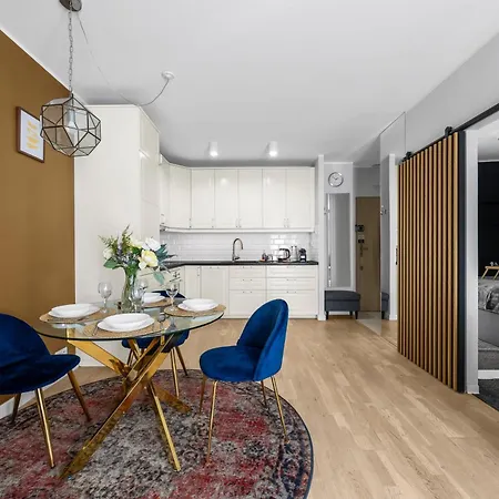 Apartament Praga - Parking, Terrace - By Rentujemy *