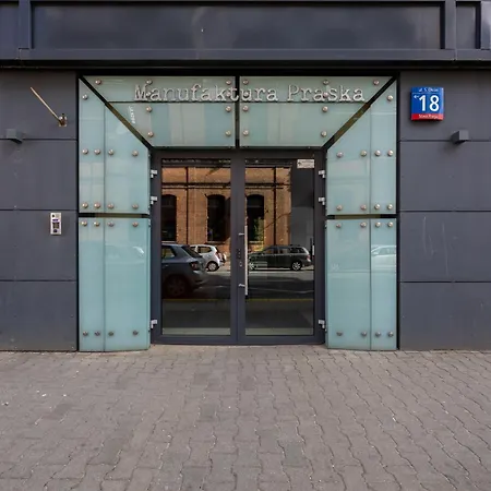 Praga - Parking, Terrace - By Rentujemy Apartmán Varšava